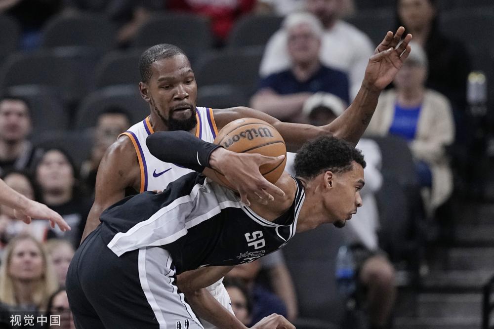 每年吸引着 每年吸引着