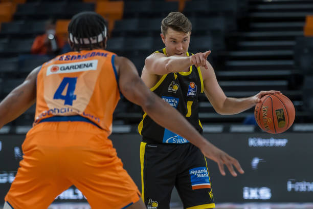 场层面确实 场层面确实