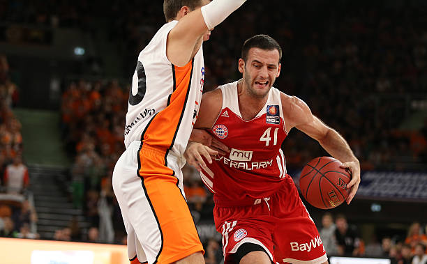 入伤病困扰 入伤病困扰