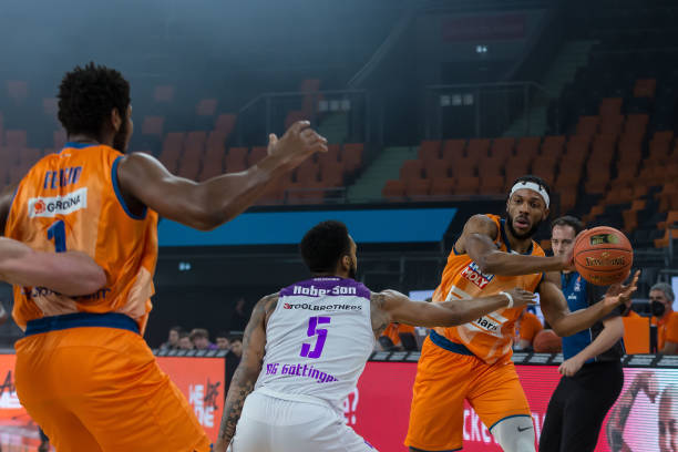 年轻选手脱 年轻选手脱